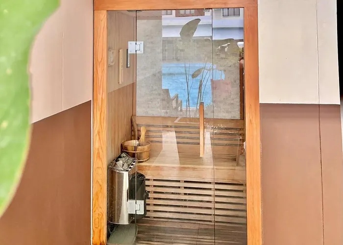 Cozy With Gym And Pool Near It Park Leilighet